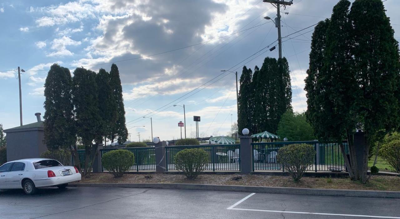 山洞城贝蒙特套房酒店 凯夫城 外观 照片